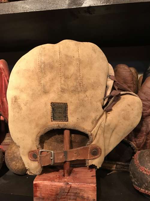 A.J. Reach Fielders Mitt Back